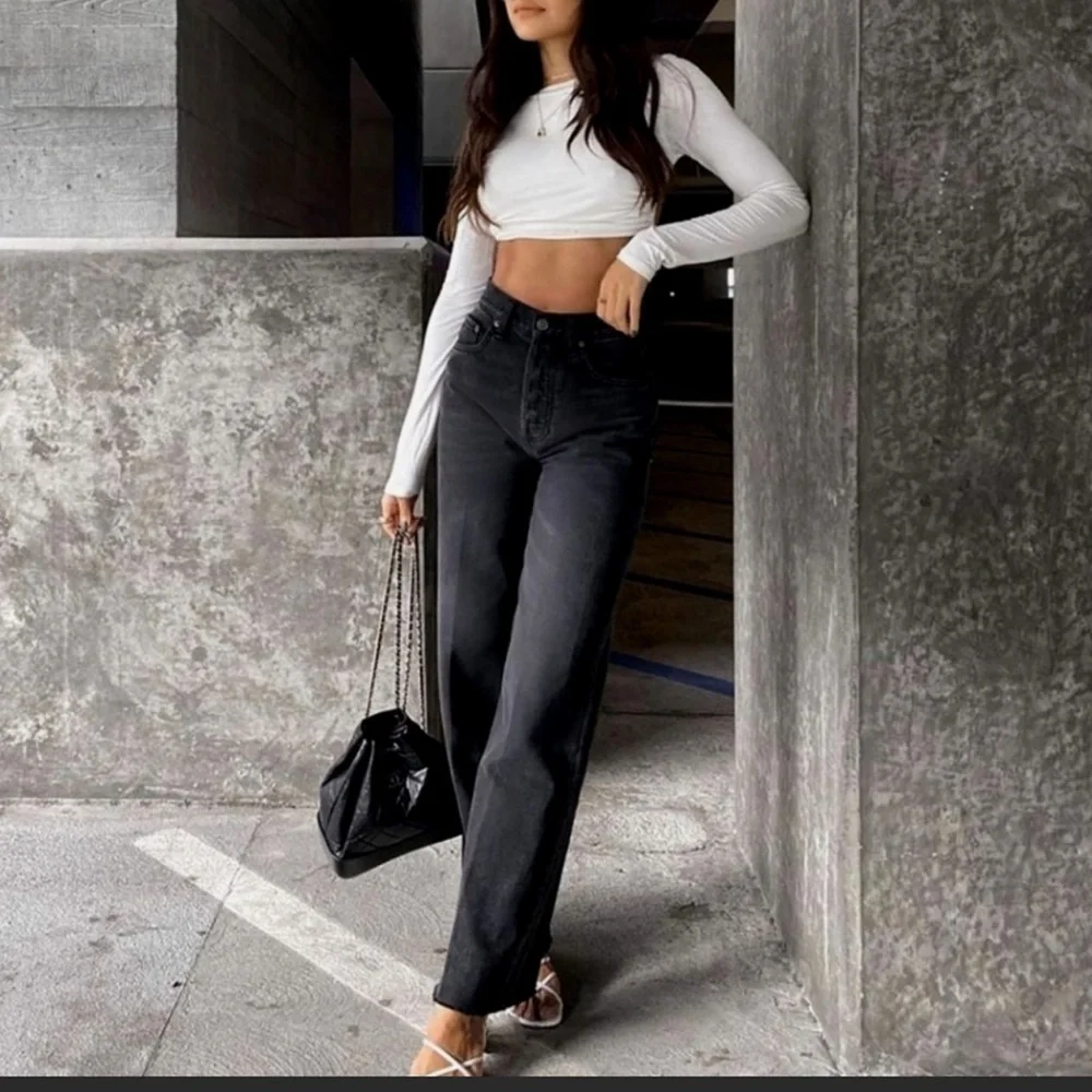 Authentic Balmain crop top in size small - Picture 9 of 11